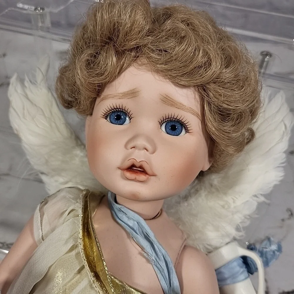 Ellenbrooke Sweet Cherub‎ Porcelain Angel By Connie Walser Derek